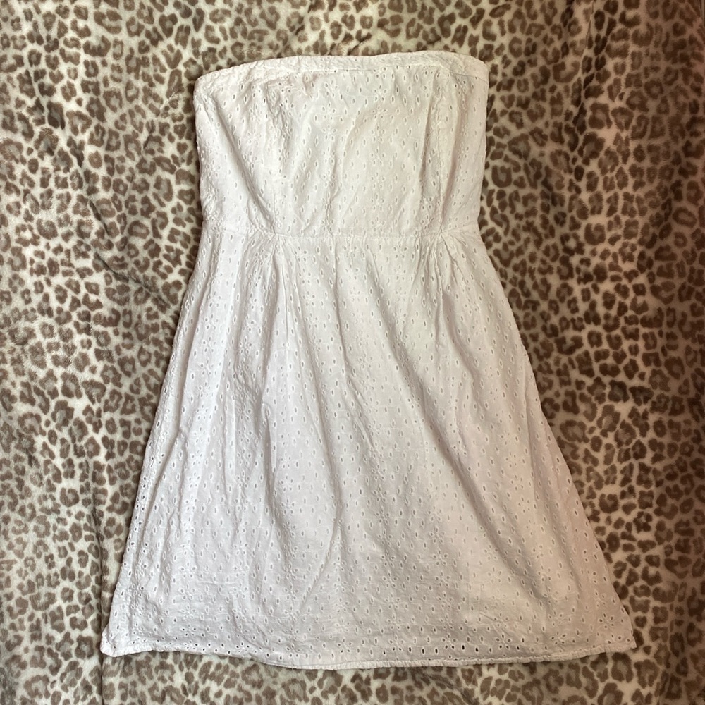 Woman's Size 6 Summer Old Navy White Cotton Dress